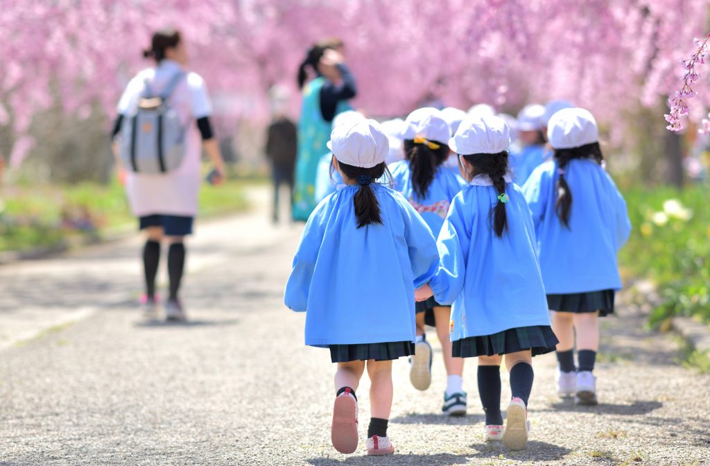 幼稚園と保育園、どっちが良い？違いや選ぶポイントを大特集！のアイキャッチ