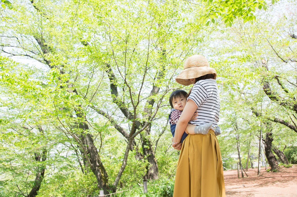 赤ちゃんは熱中症になりやすい？これからの季節に知っておきたい熱中症のことのアイキャッチ