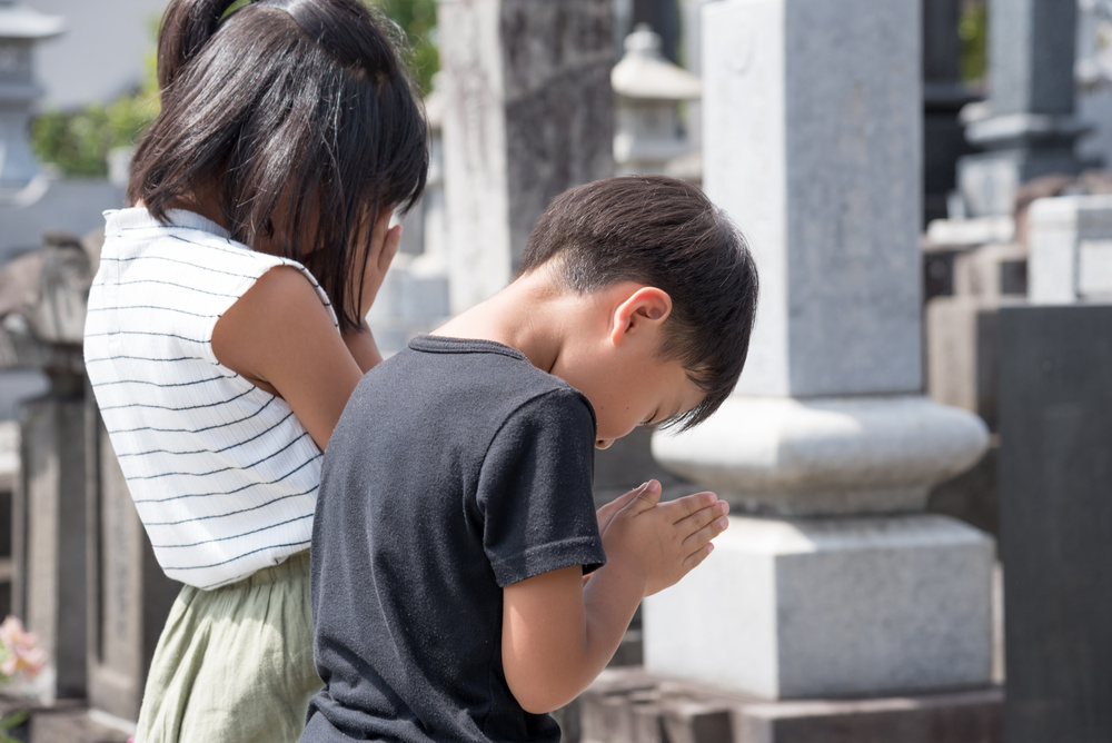 お彼岸っていつからいつまで？お墓参りに行けない場合は？のアイキャッチ